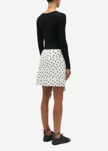 Load image into Gallery viewer, SAIBEN SKIRT | DRIFTING DORS EGRET SAMSOE SAMSOE