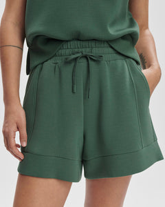 ATRIUM HIGH RISE SHORT 4.5 | CILANTRO VARLEY