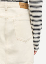 Load image into Gallery viewer, SASHELLY SKIRT | SOFT NATURAL SAMSOE SAMSOE