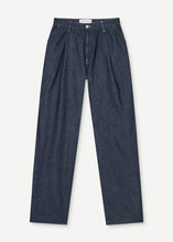 Load image into Gallery viewer, SAHARPER PLEAT JEANS | SOFT DENIM SAMSOE SAMSOE