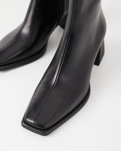 Load image into Gallery viewer, Vagabond HEDDA BOOTS LEATHER | BLACK — product view (5002-001-20)