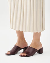 Load image into Gallery viewer, PIPER MULES | CHERRY by Vagabond