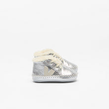 Load image into Gallery viewer, VEJA BABY FUR-LINED LEATHER SILVER PIERRE – side view
