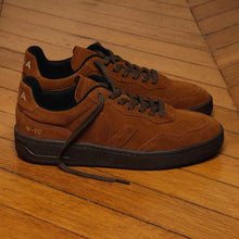Load image into Gallery viewer, V-90 | SUEDE FULL COGNAC EAGLE VEJA
