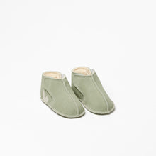 Load image into Gallery viewer, VEJA ORSO FUR-LINED SUEDE CLAY PIERRE – top view