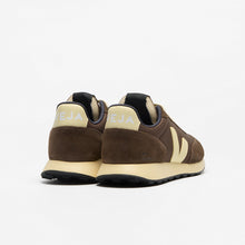 Load image into Gallery viewer, VEJA RIO BRANCO II ALVEOMESH EAGLE SUN – back view