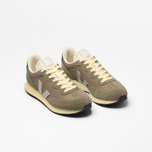 Load image into Gallery viewer, VEJA RIO BRANCO II RIPSTOP KAKI OXFORD GREY BLACK – top view