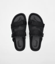 Load image into Gallery viewer, ARPOADOR | FULL BLACK VEJA