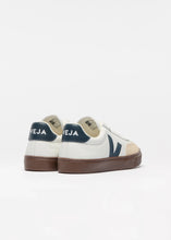 Load image into Gallery viewer, SMALL VOLLEY O T LEATHER WHITE | NAUTICO BARK VEJA
