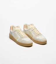 Load image into Gallery viewer, V-82 GRAINED LEATHER | PURE CALCAIRE FURY VEJA