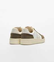 Load image into Gallery viewer, V-82 GRAINED LEATHER | WHITE NATURAL KAKI VEJA