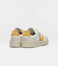 Load image into Gallery viewer, V-90 O T LEATHER |  WHITE SAFRAN VEJA