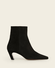 Load image into Gallery viewer, Xena Suede Black – Flattered