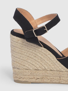 Wedge espadrille made of cotton canvas. design with crossed straps from Castaner