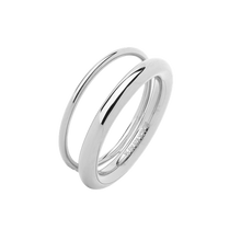 Load image into Gallery viewer, MARIA BLACK OFFSET V RING SILVER