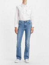 Load image into Gallery viewer, 725 HIGH RISE BOOTCUT DENIM | BLUE WAVE LIGHT FROM LEVI&#39;S