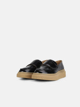 Load image into Gallery viewer, The Contour Polido Loafer from ROYAL REPUBLIC