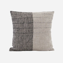 Charger l&#39;image dans la galerie, black and off-white linen cushion House Doctor