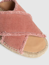 Charger l&#39;image dans la galerie, flat dark pink espadrille made in cotton canvas from Castaner