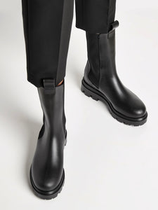 FLATTERED LIA LEATHER BOOTS | BLACK