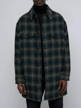 Load image into Gallery viewer, MAX OVERSHIRT | FIR GREEN FROM CLOSED MEN