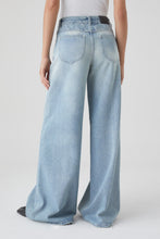 Load image into Gallery viewer, A BETTER BLUE FLARED-X CHANCE DENIM | LIGHT BLUE FROM CLOSED