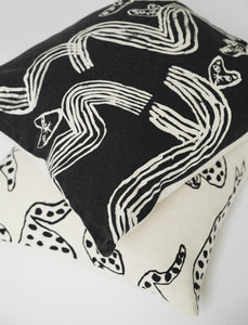 Tiger cushion cover in organic cotton with motif by Freja Erixån