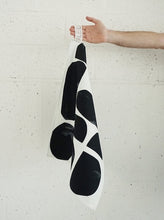 Load image into Gallery viewer, Tea towel organic cotton Leila Hassouna