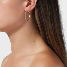 Load image into Gallery viewer, REFLECTION MIDI HOOP EARRING | GOLD